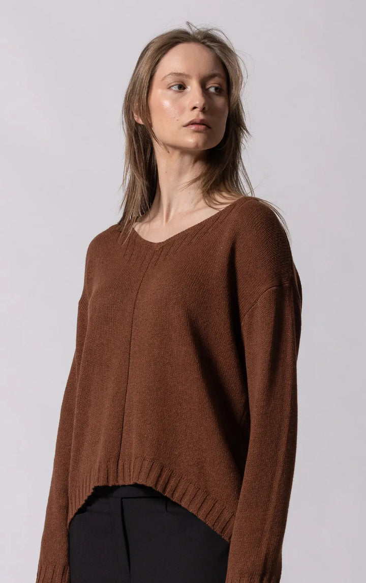 5GG COTTON LINEN V- NECK - CLEARANCE Alchemy Equipment