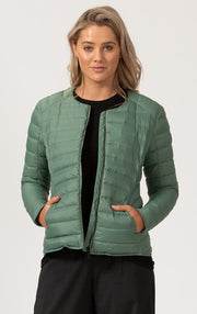 ESSENTIAL LIGHTWEIGHT DOWN JACKET