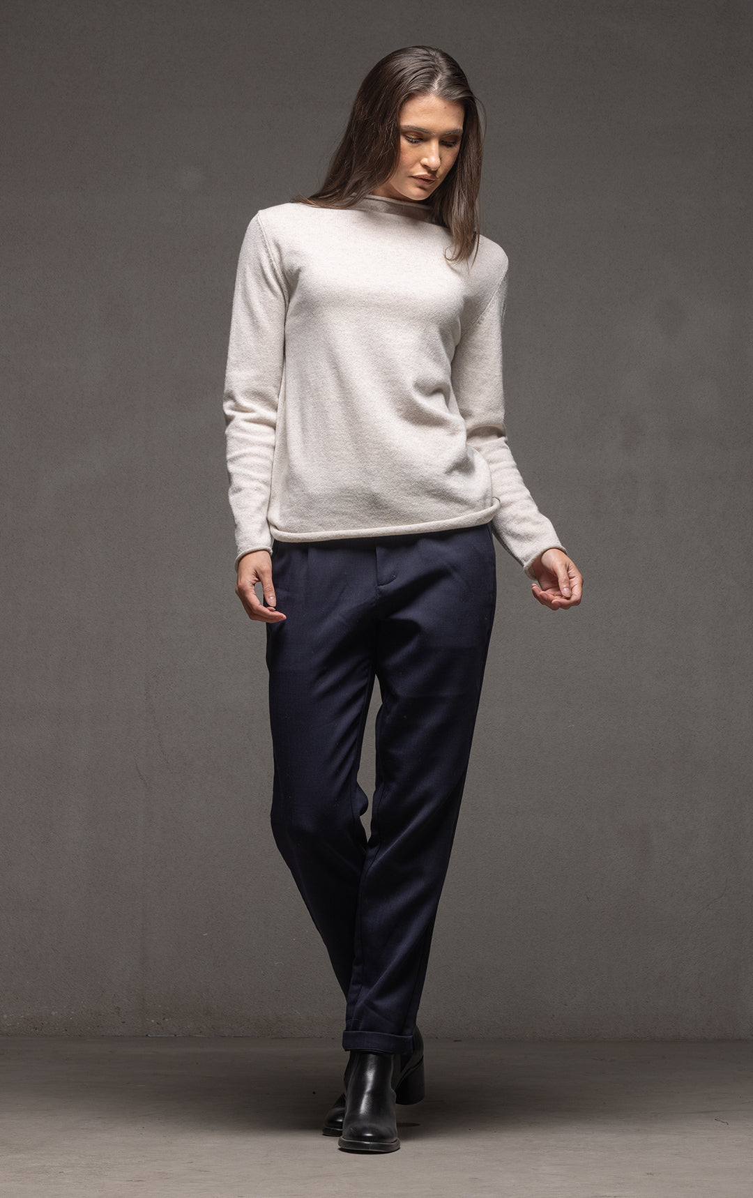 WOOL BLEND STRAIGHT LEG TROUSER