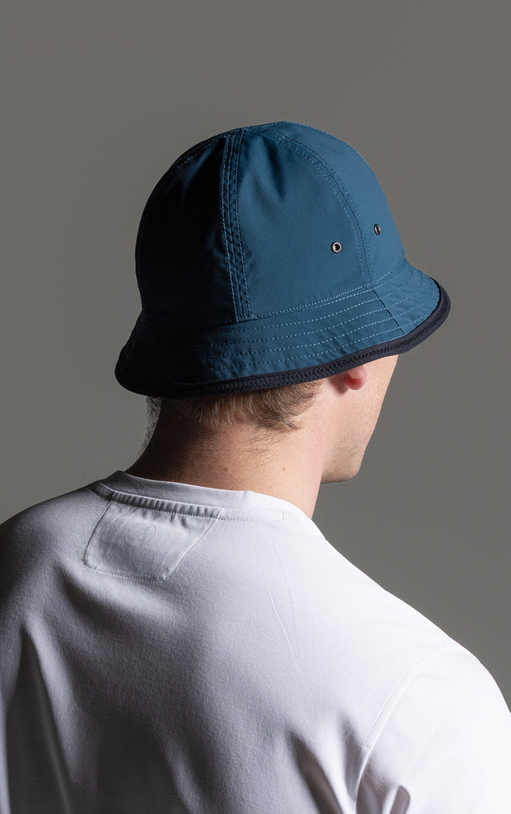 REVERSIBLE BUCKET HAT