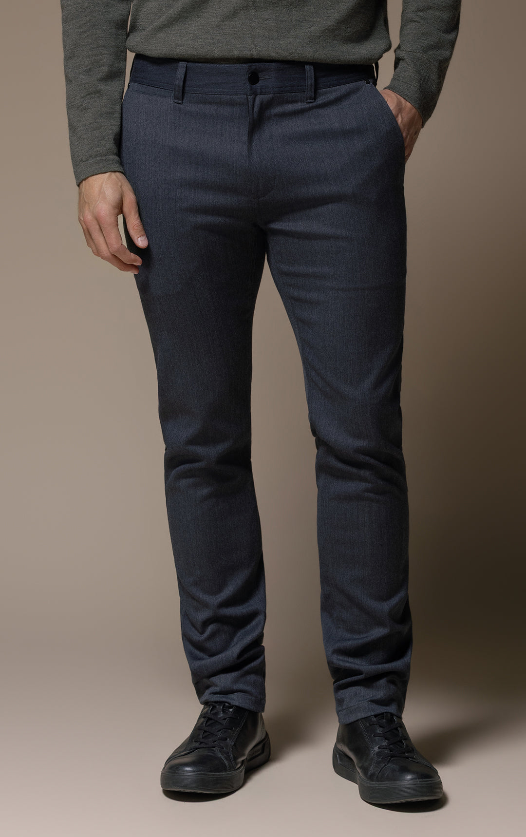 WOOL BLEND SLIM LEG TROUSER