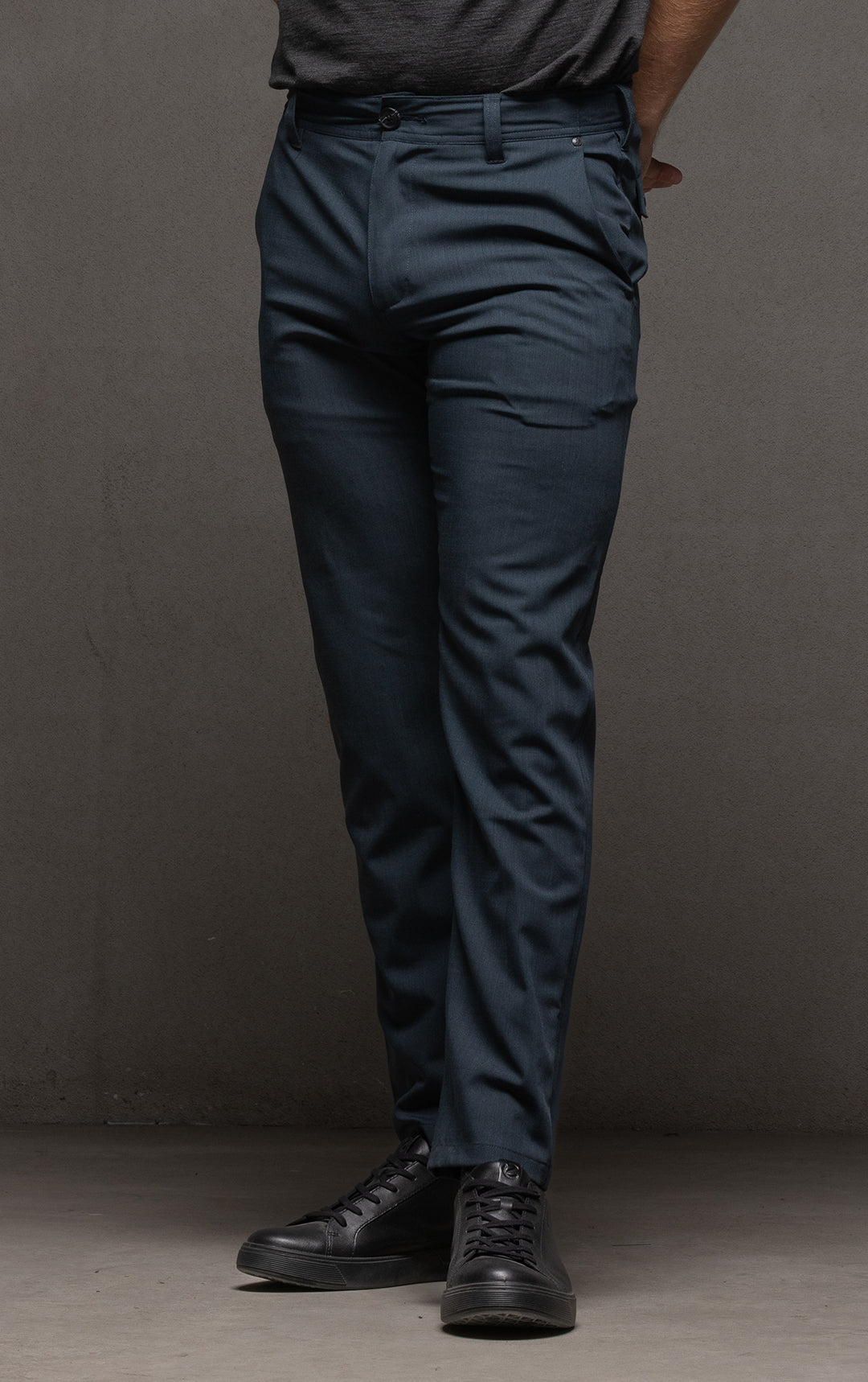 WOOL BLEND SLIM LEG TROUSER