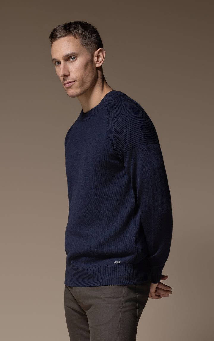 7 GAUGE MERINO CREW