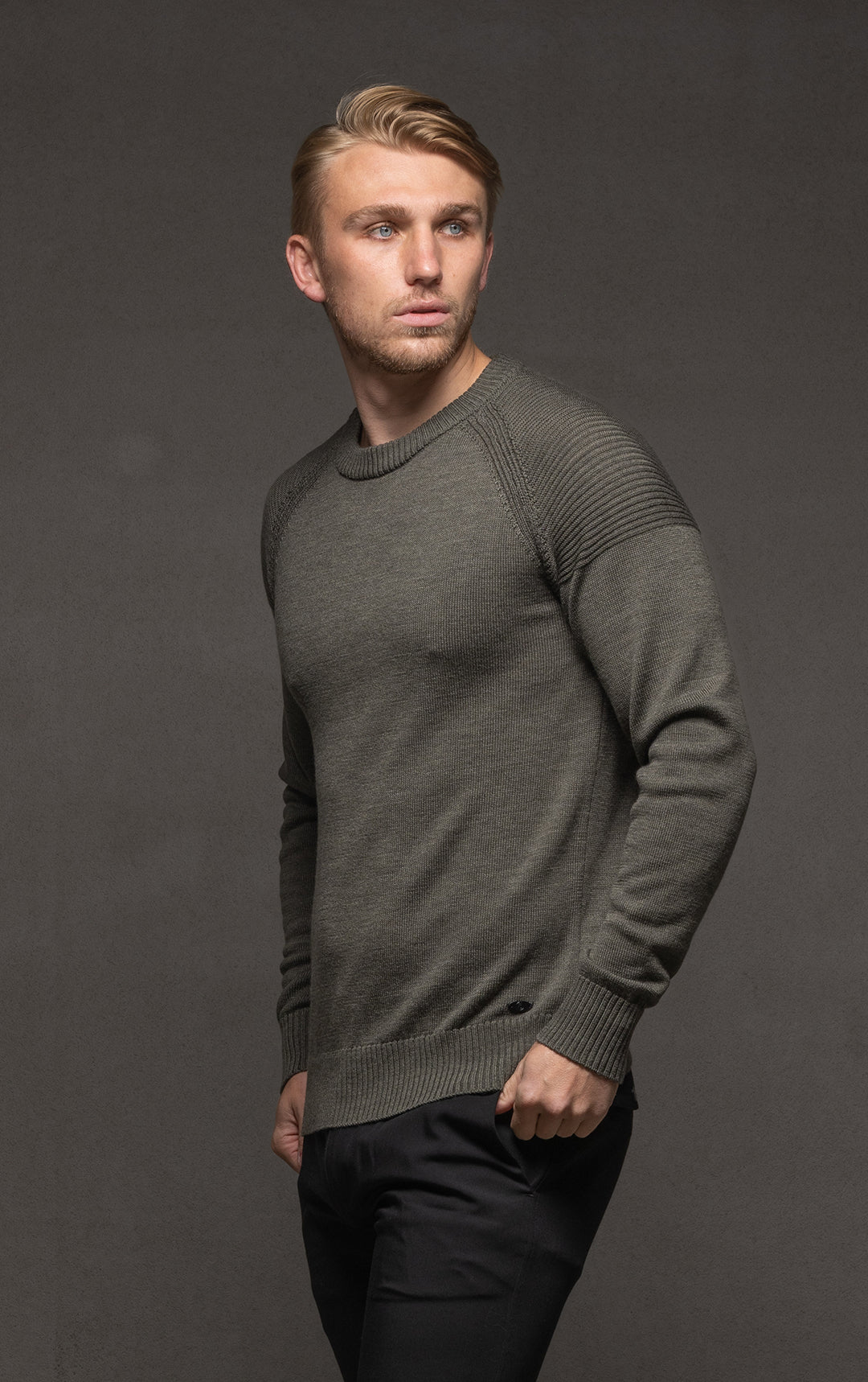 7 GAUGE MERINO CREW