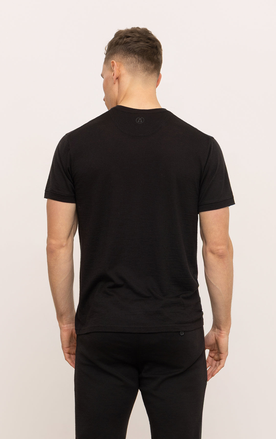 180GSM MERINO V TEE