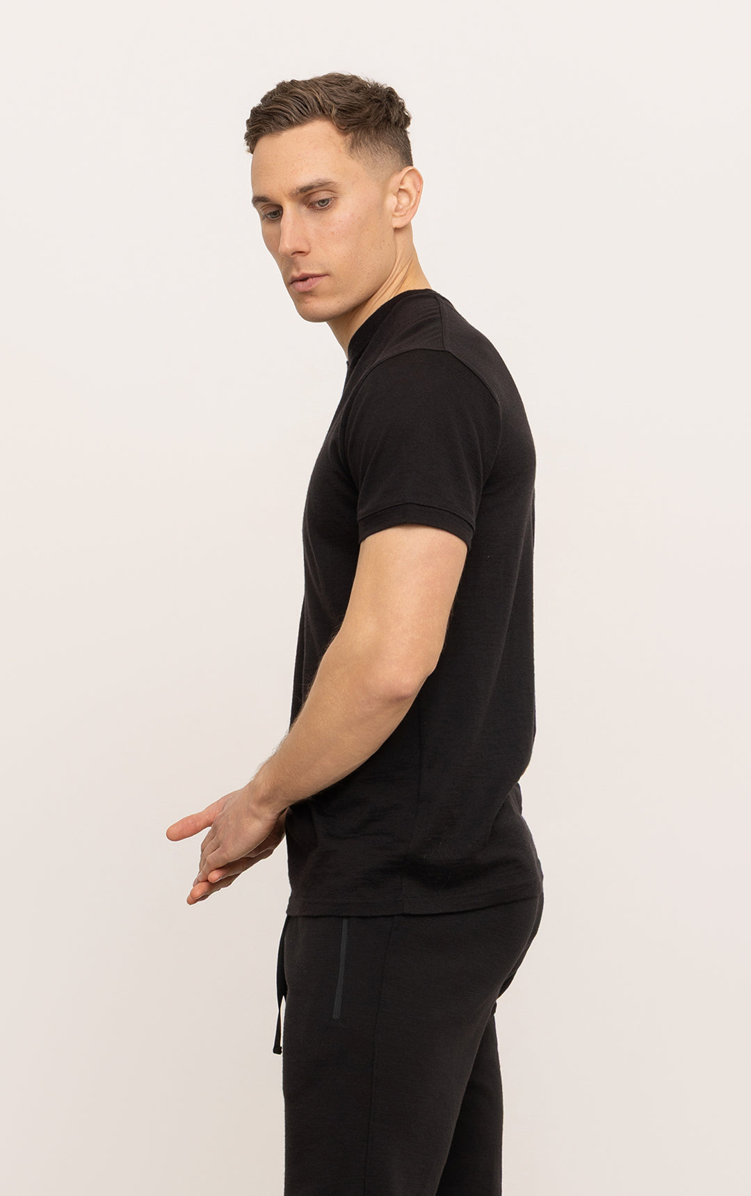 180GSM MERINO V TEE