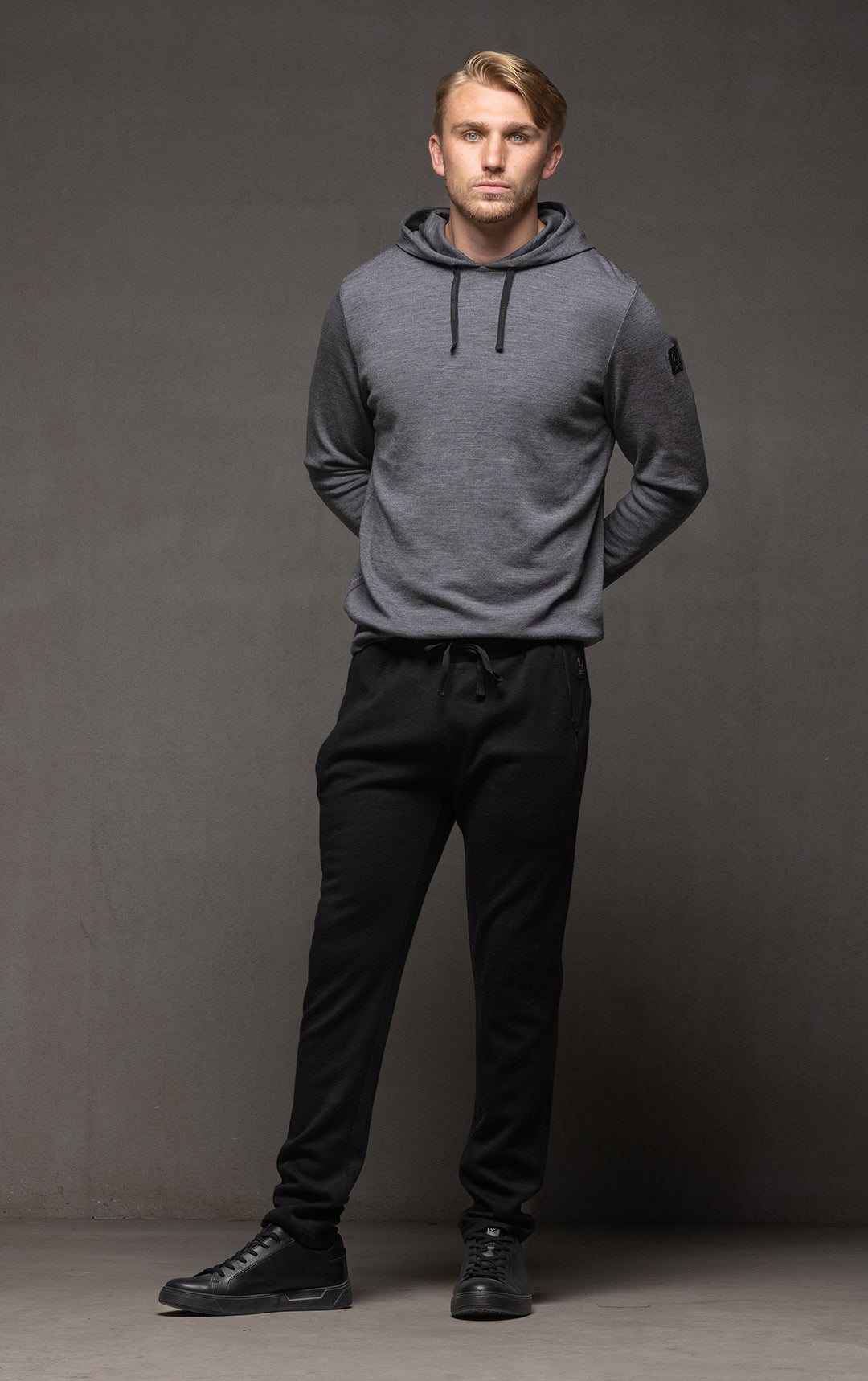 320GSM MERINO HOODED PULLOVER