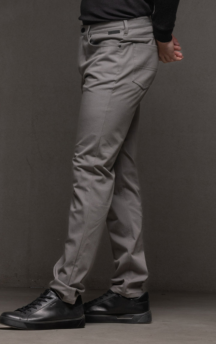 TECH STRETCH JEAN