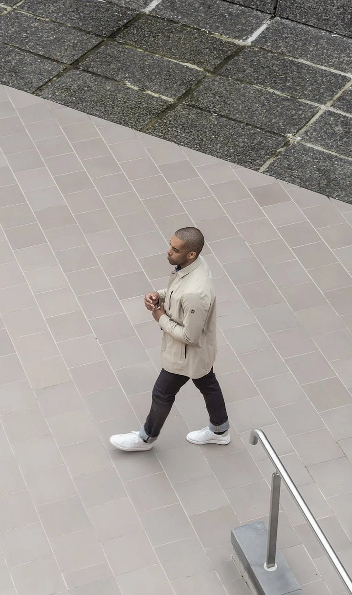 https://cdn.shopify.com/videos/c/o/v/42135eef5193440882783777fe15f171.mp4