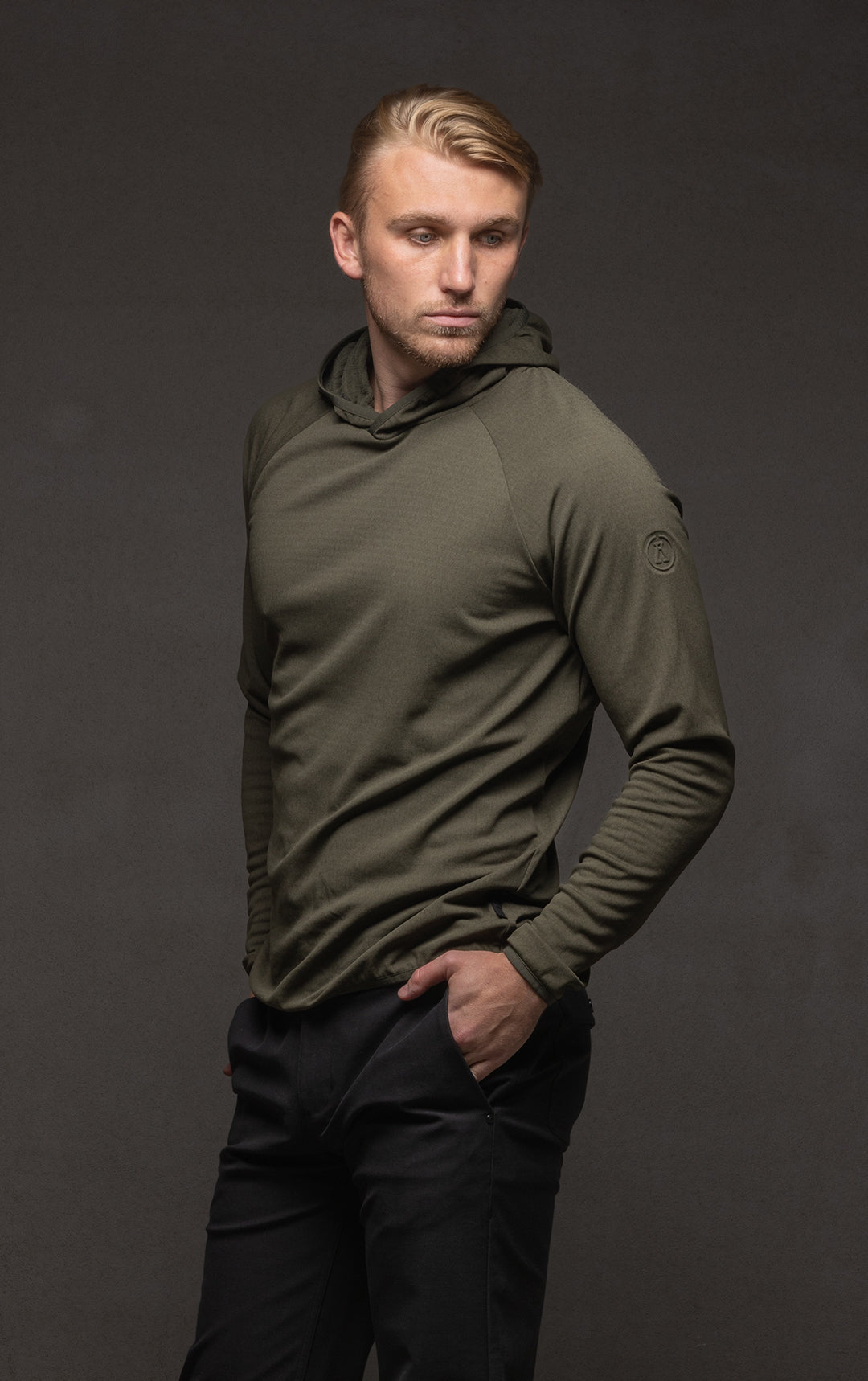 PERFORMANCE LIGHTWEIGHT HOODY