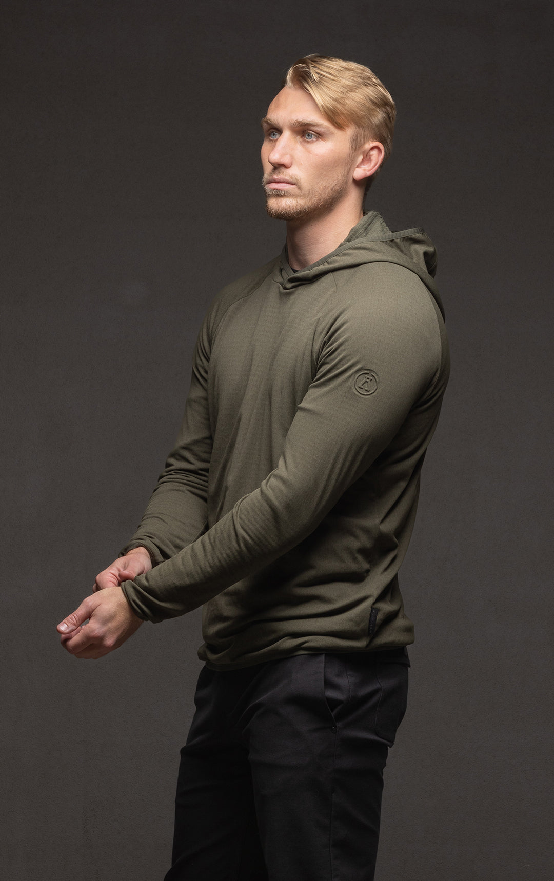 PERFORMANCE LIGHTWEIGHT HOODY