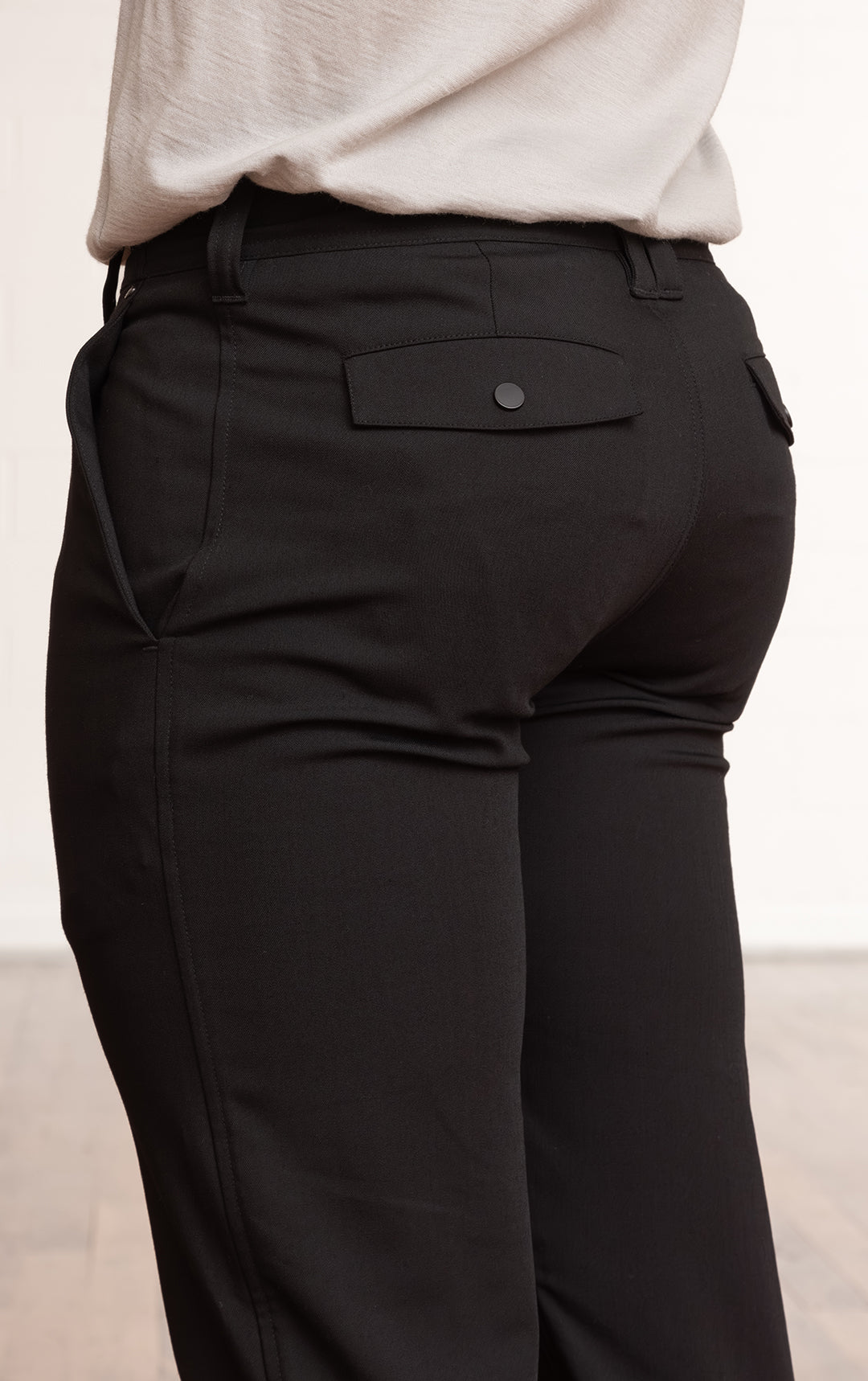 PERFORMANCE TWILL JOGGER - CLEARANCE