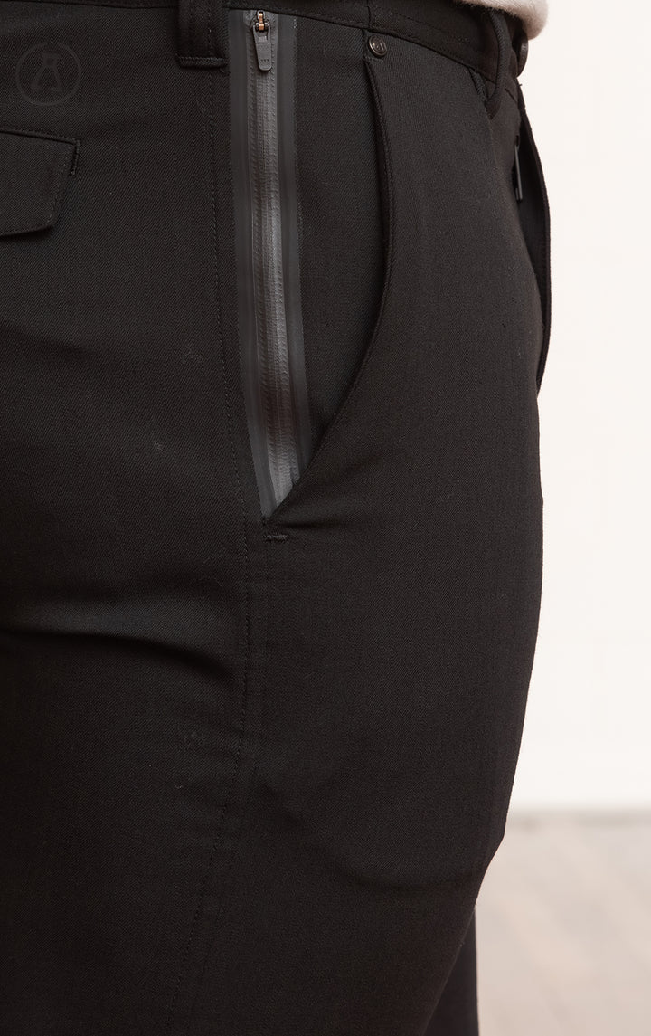 PERFORMANCE TWILL JOGGER - CLEARANCE
