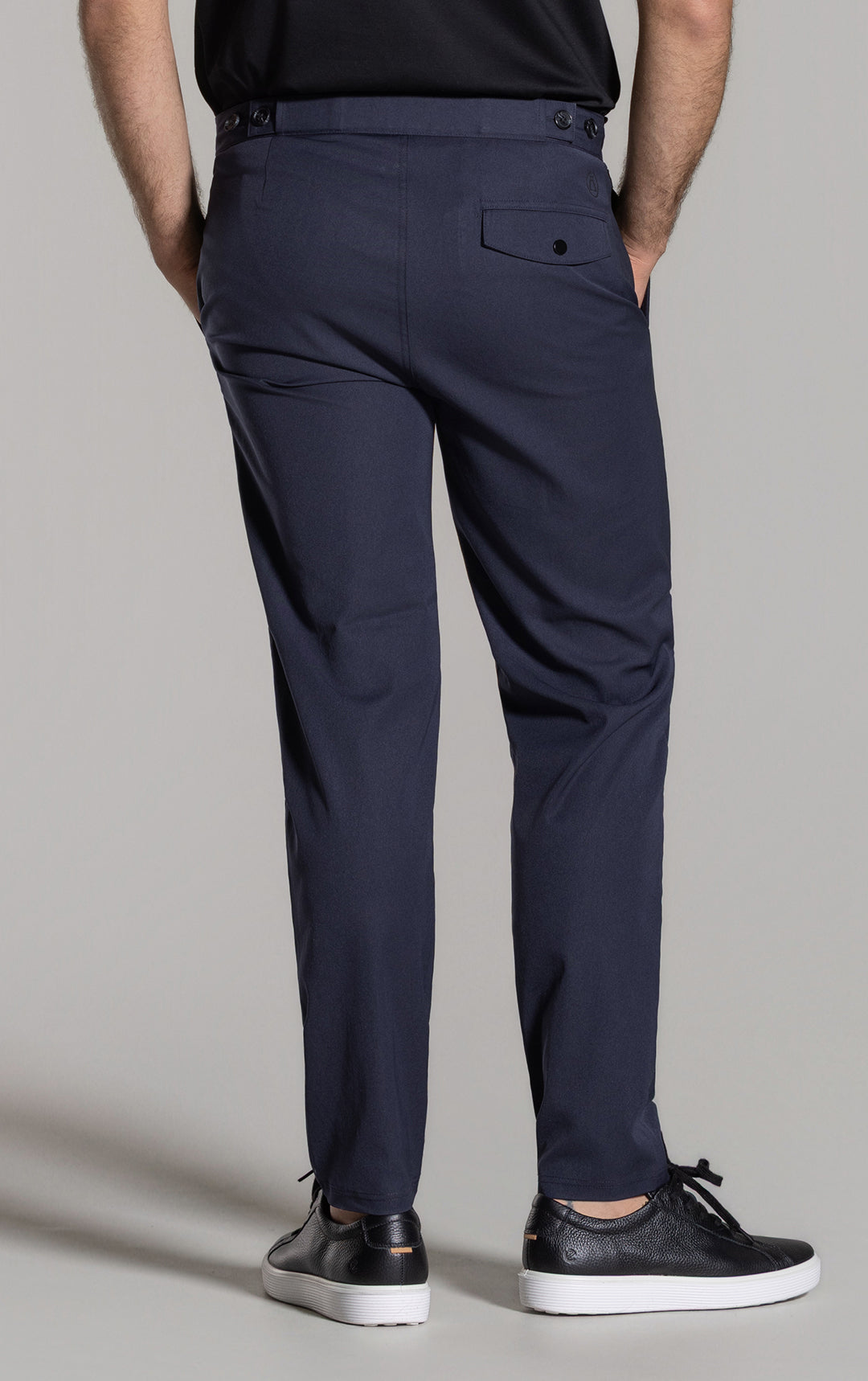 PERFORMANCE TWILL JOGGER