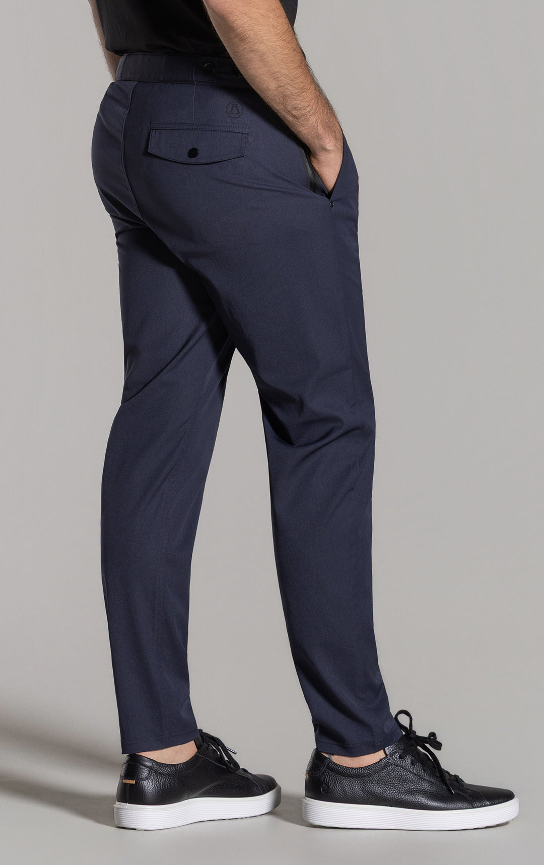 PERFORMANCE TWILL JOGGER