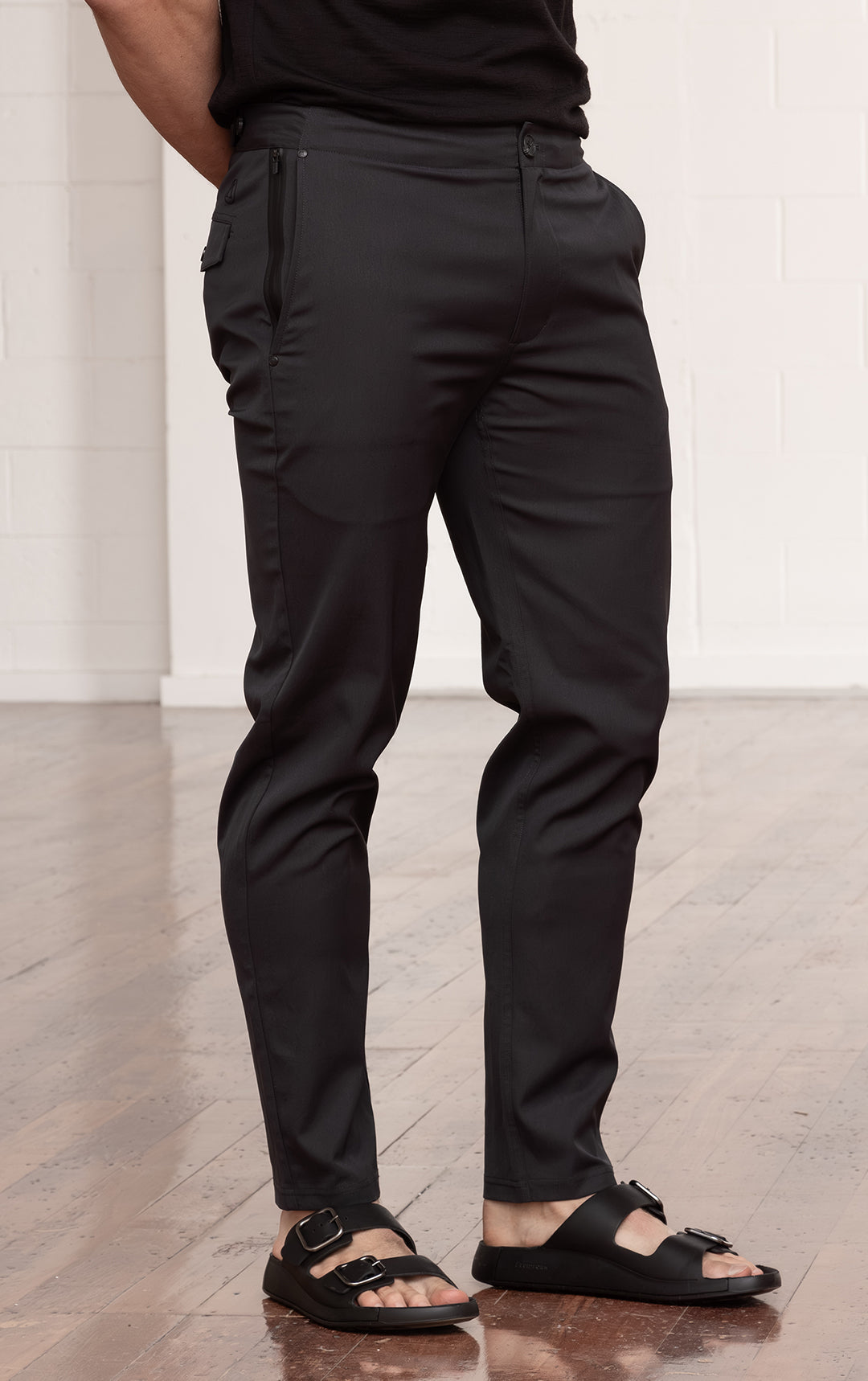 PERFORMANCE TWILL JOGGER - CLEARANCE