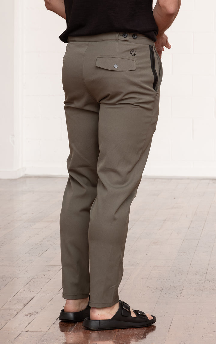 PERFORMANCE TWILL JOGGER - CLEARANCE