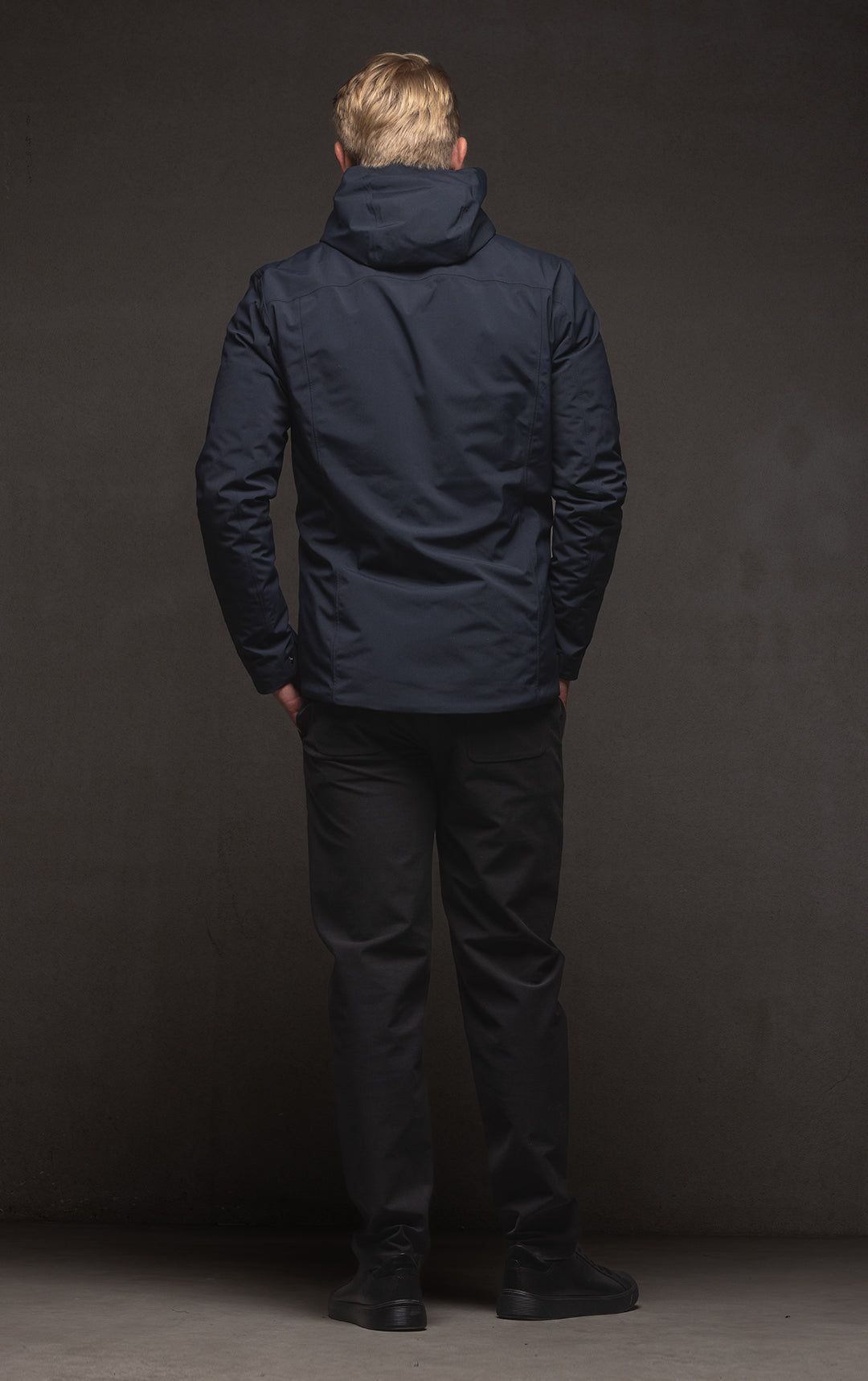 LAMINATED PRIMALOFT COAT