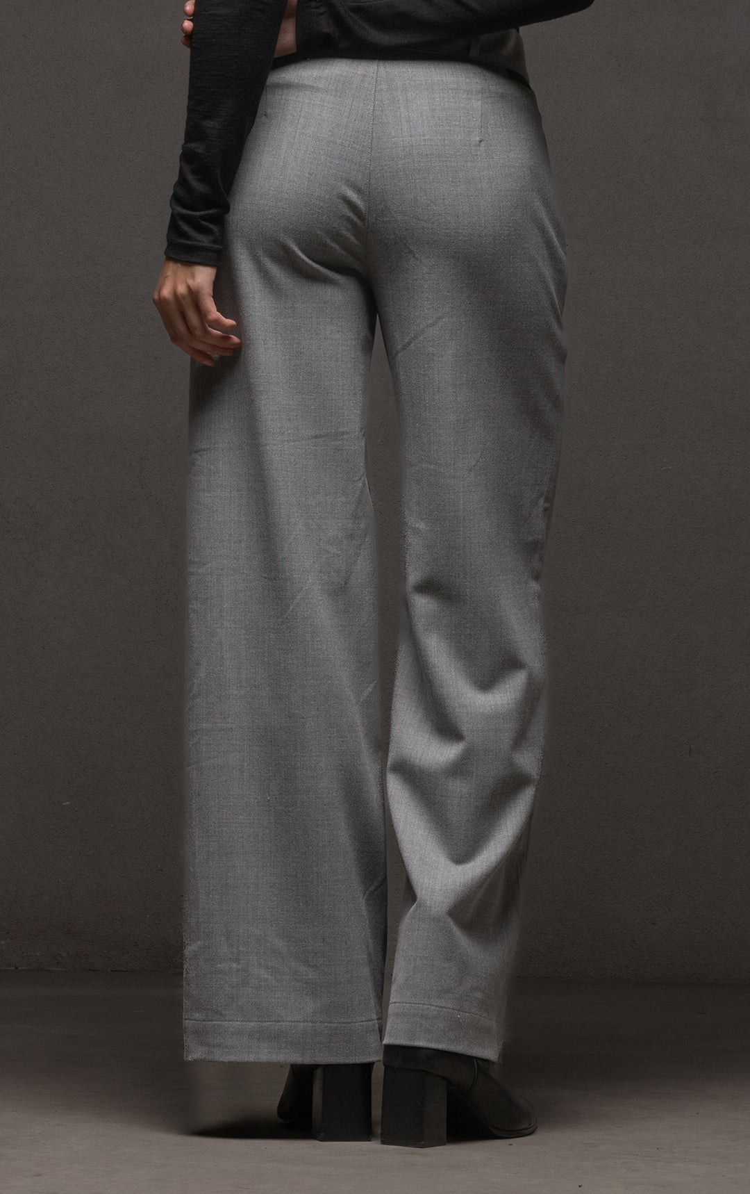 WOOL FLANNEL WIDE LEG TROUSER