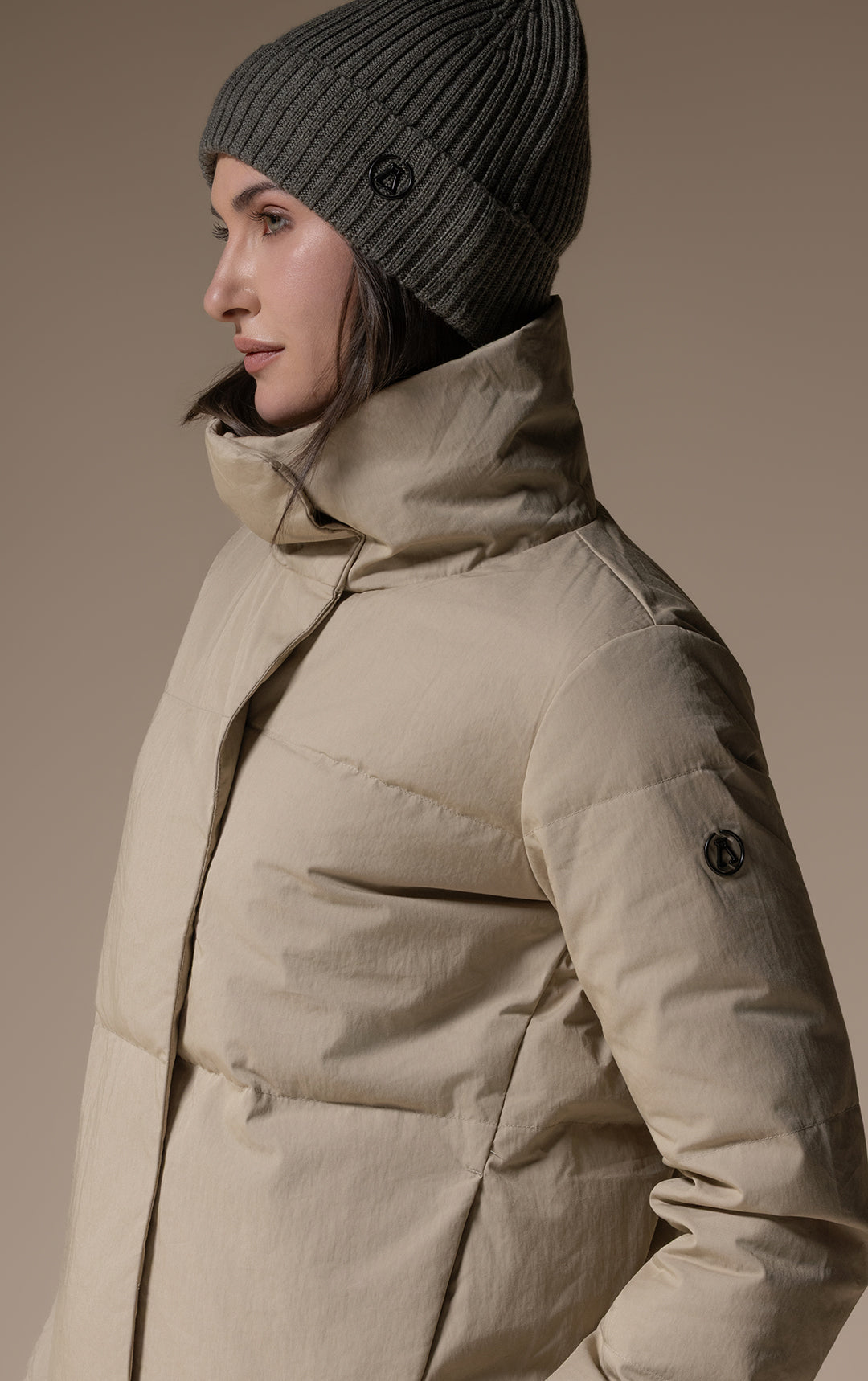 HIGH COLLAR DOWN JACKET