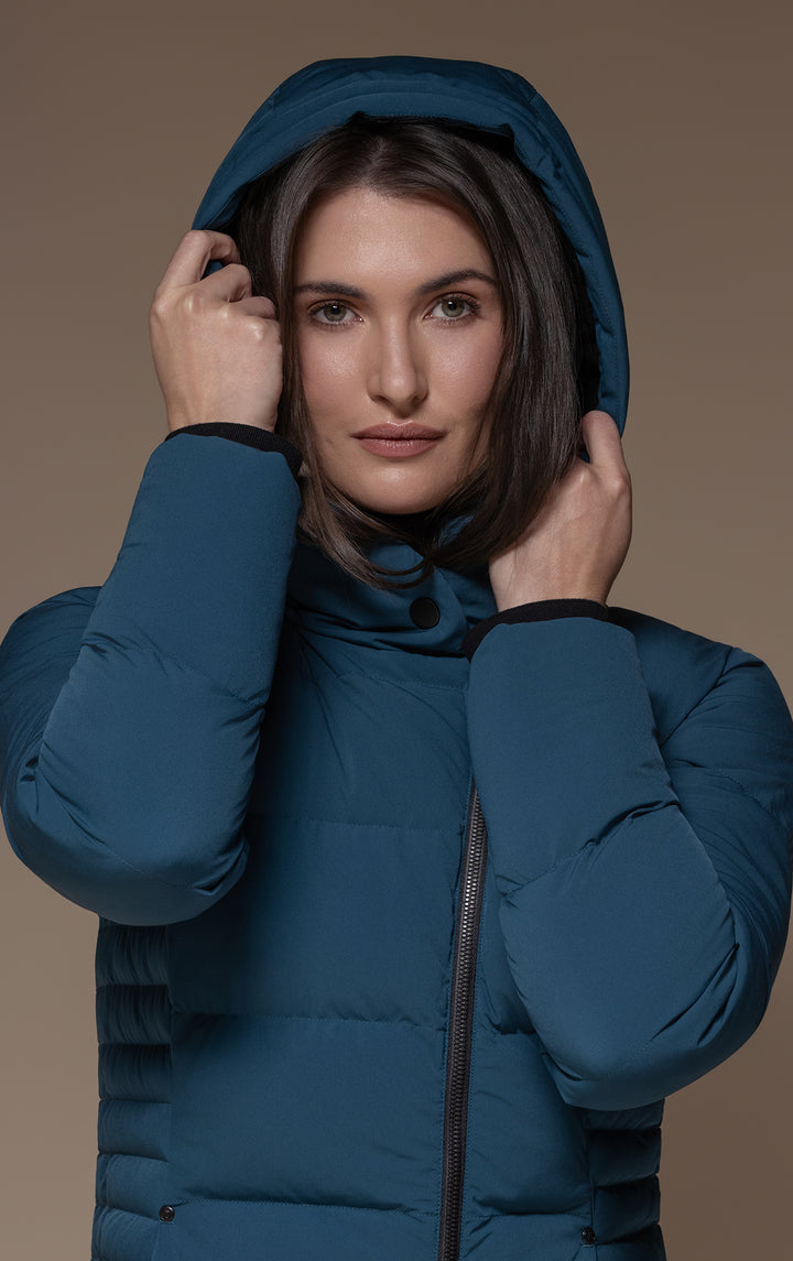 LAMINATED DOWN COAT