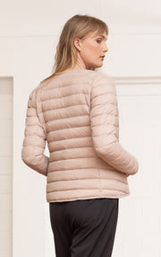 ESSENTIAL LIGHTWEIGHT DOWN JACKET