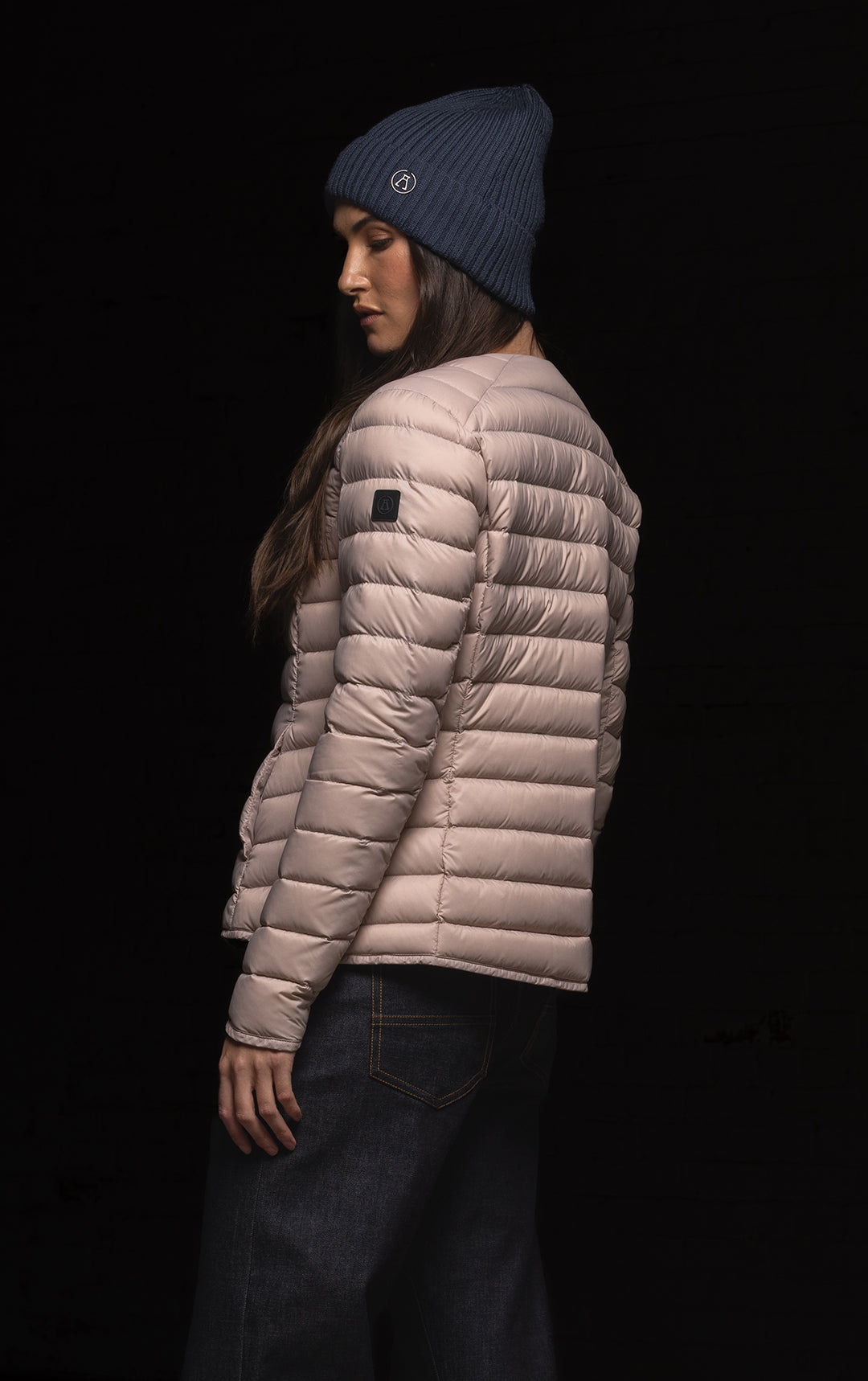 ESSENTIAL LIGHTWEIGHT DOWN JACKET