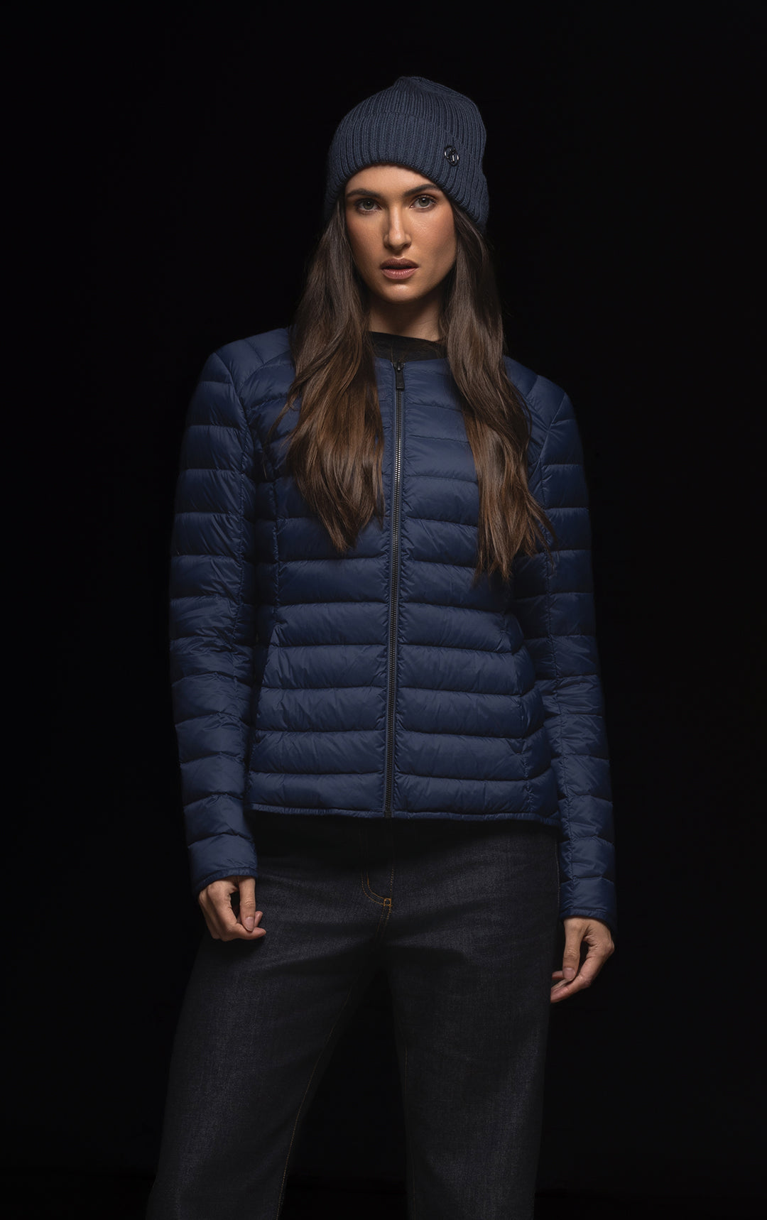 ESSENTIAL LIGHTWEIGHT DOWN JACKET