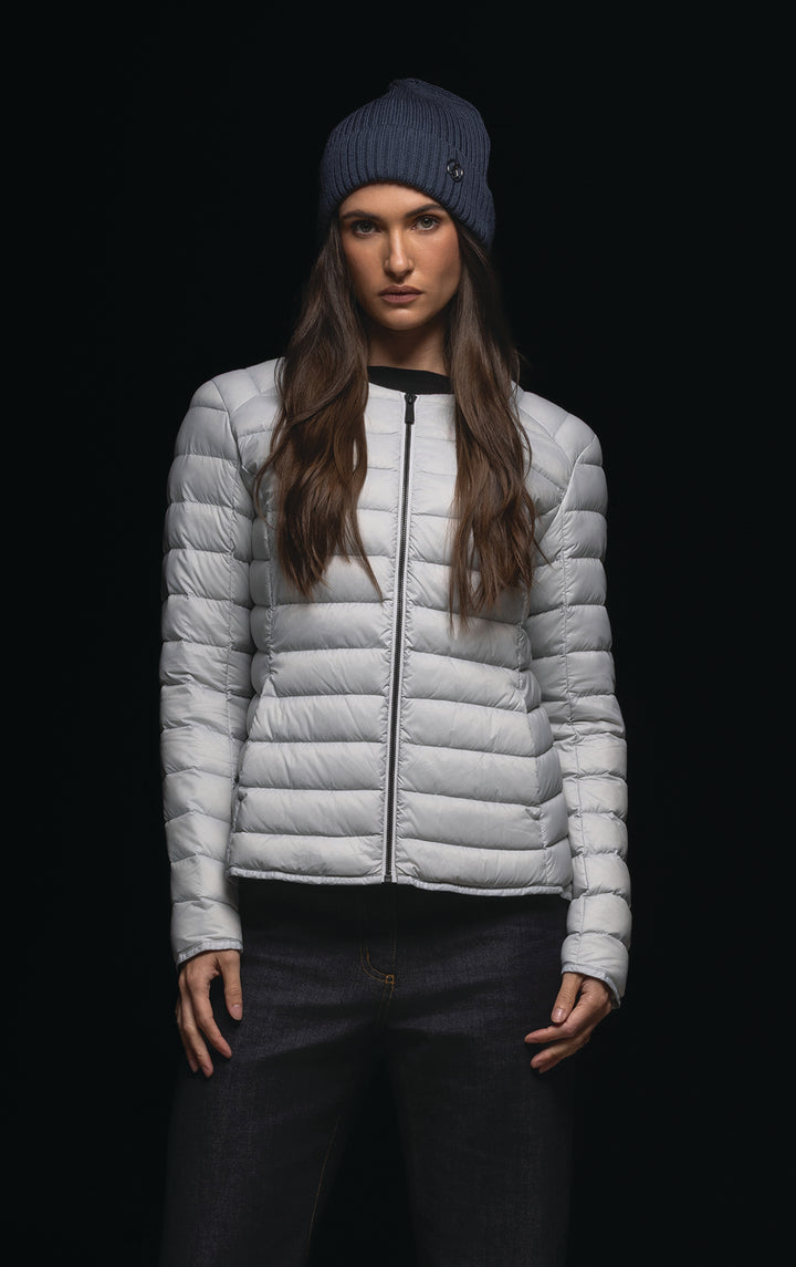 ESSENTIAL LIGHTWEIGHT DOWN JACKET