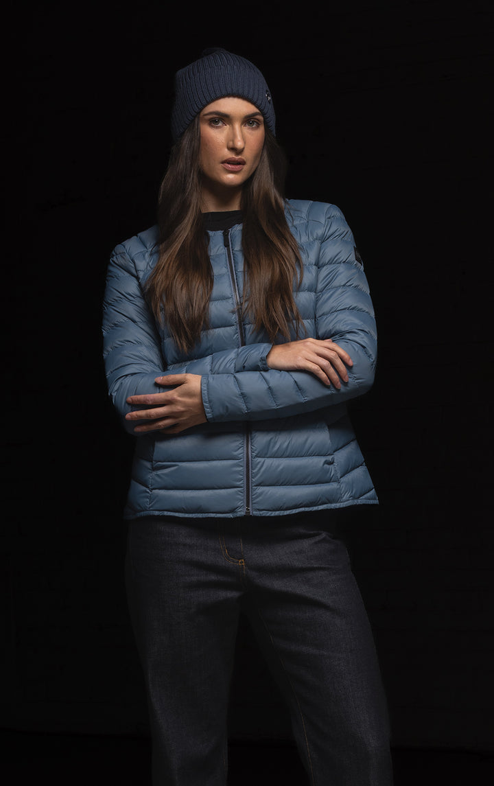 ESSENTIAL LIGHTWEIGHT DOWN JACKET