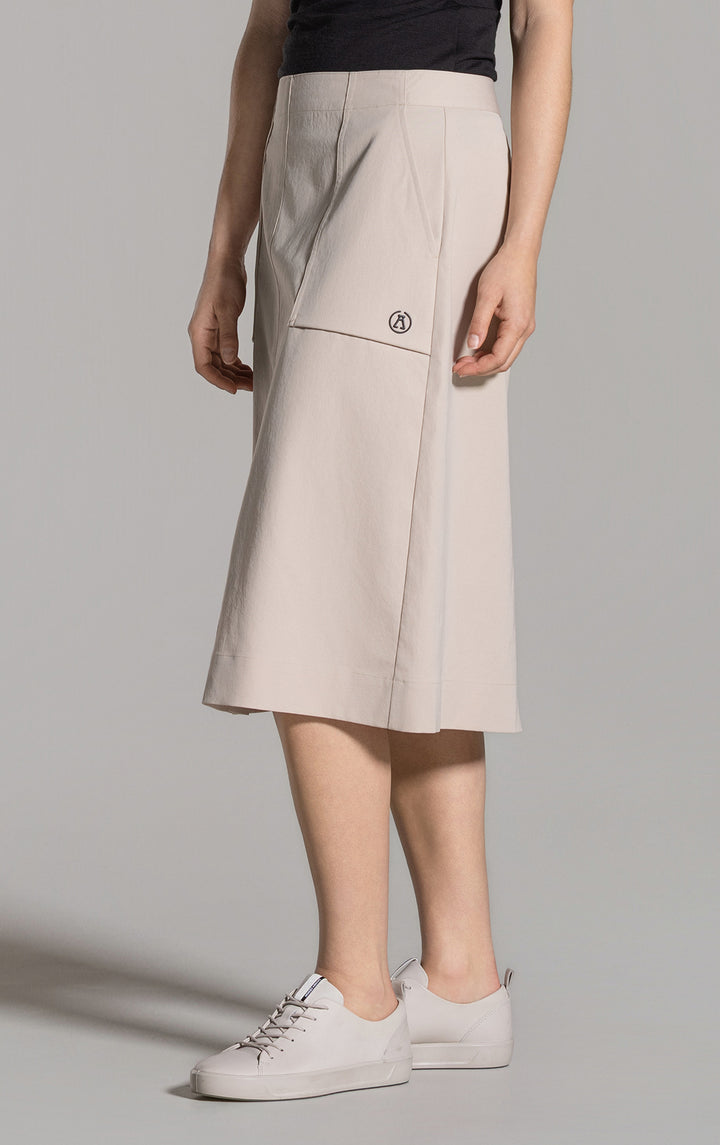 PERFORMANCE TWILL SKIRT