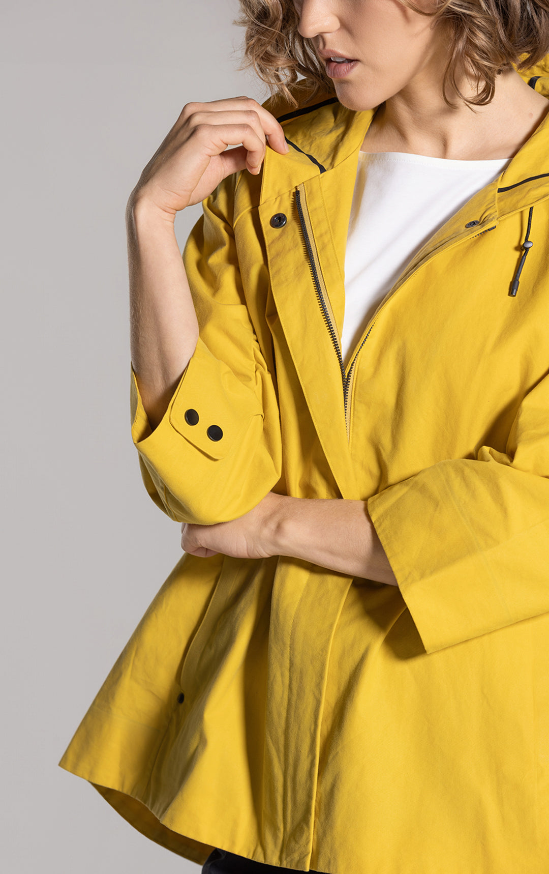 WAXED COTTON SWING SHELL