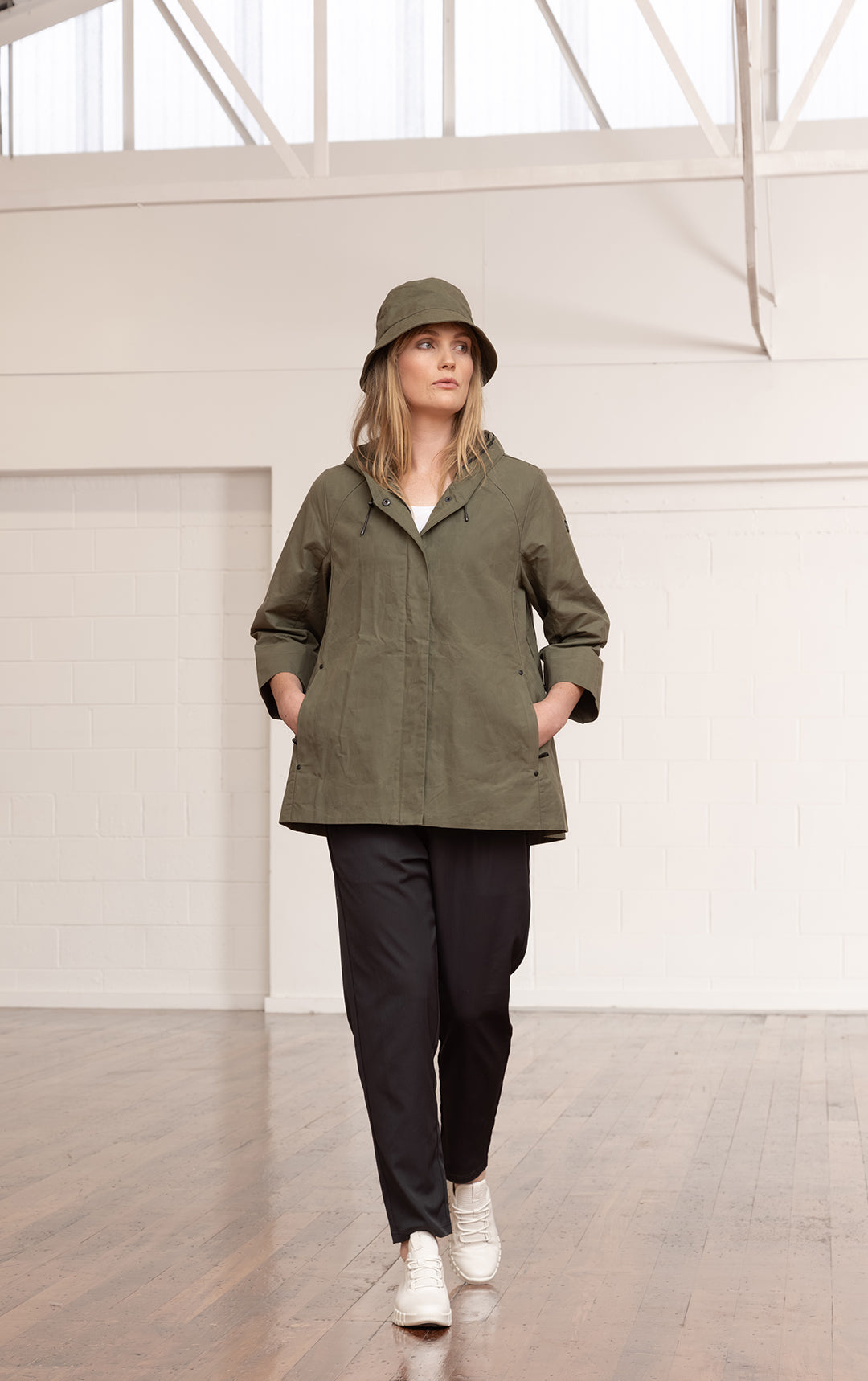 WAXED COTTON SWING SHELL - CLEARANCE