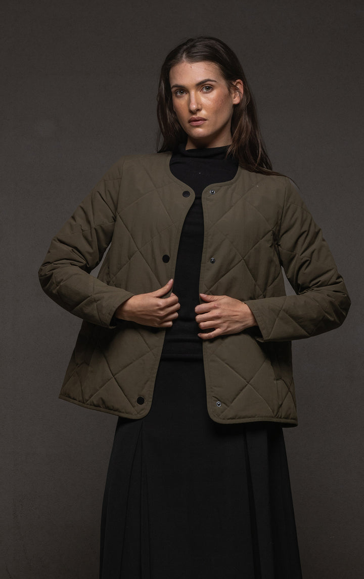 QUILTED PRIMALOFT CROPPED JACKET