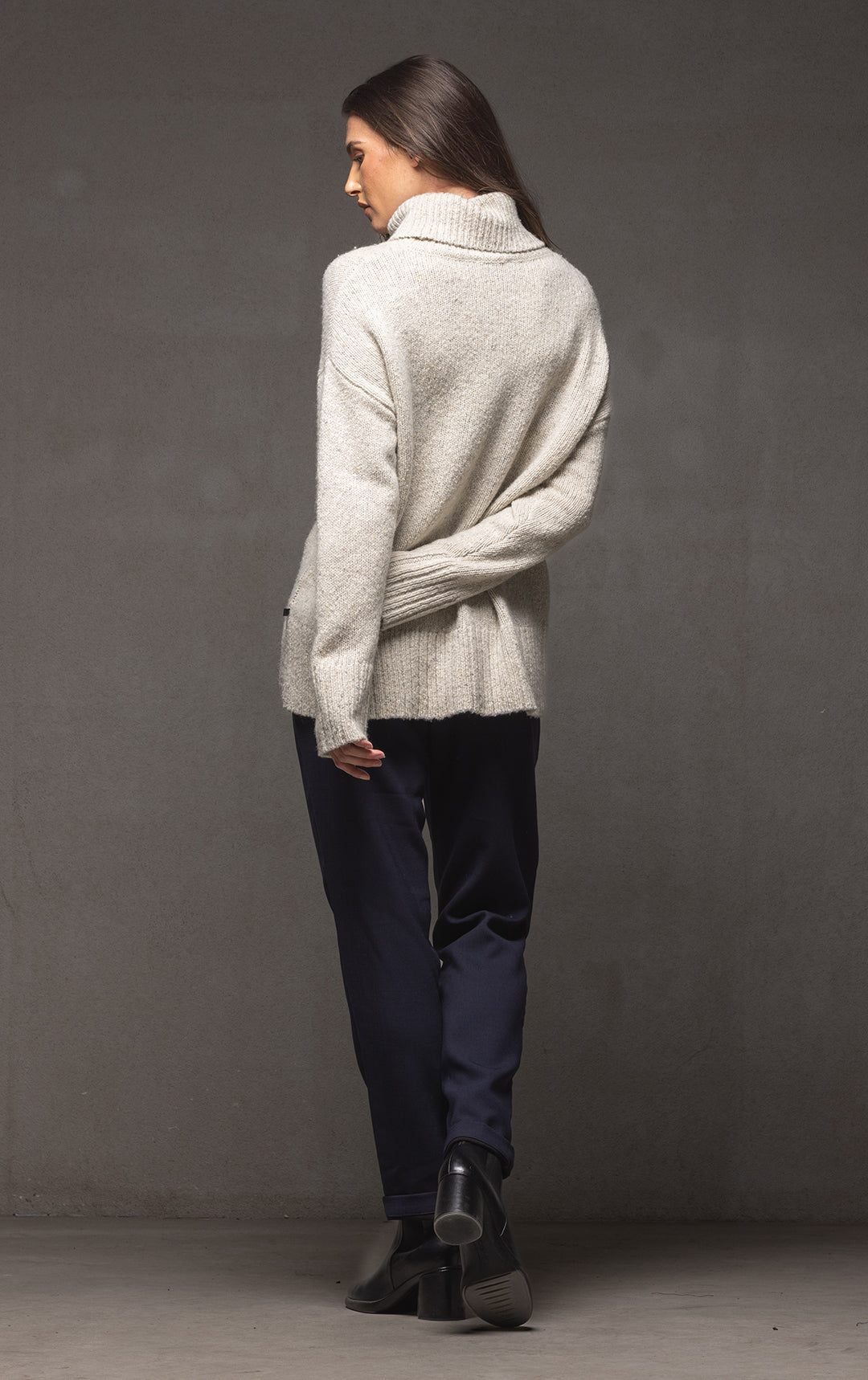WOOL BLEND STRAIGHT LEG TROUSER