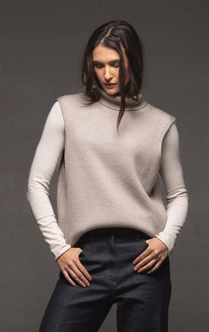 7GG MERINO RIB KNIT VEST - CLEARANCE