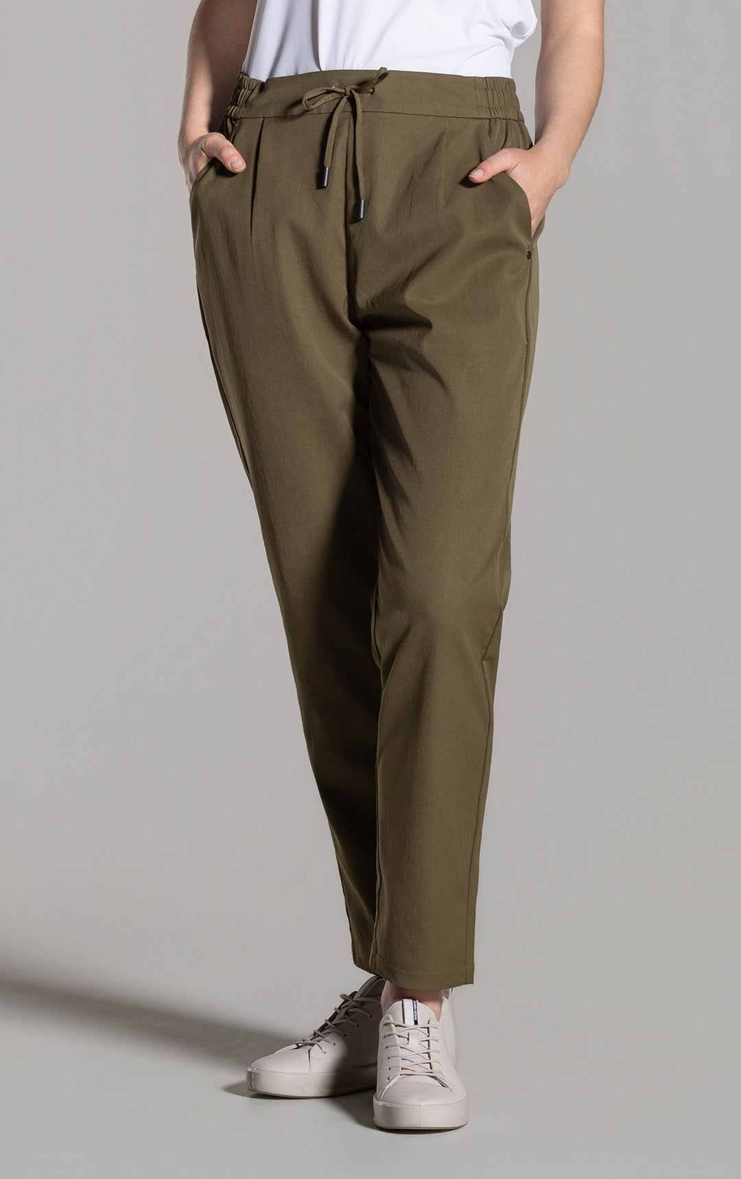 PERFORMANCE TWILL JOGGER