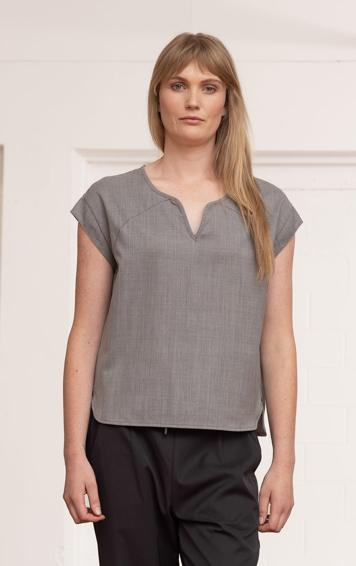 LIGHTWEIGHT ORGANIC COTTON TOP - CLEARANCE