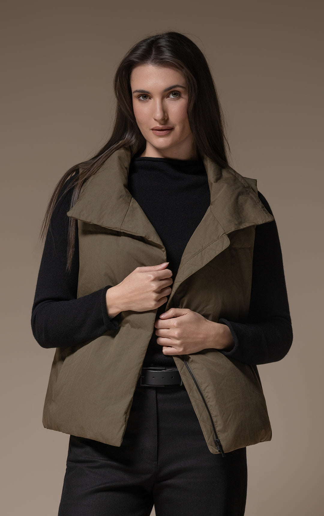 HIGH COLLAR DOWN VEST