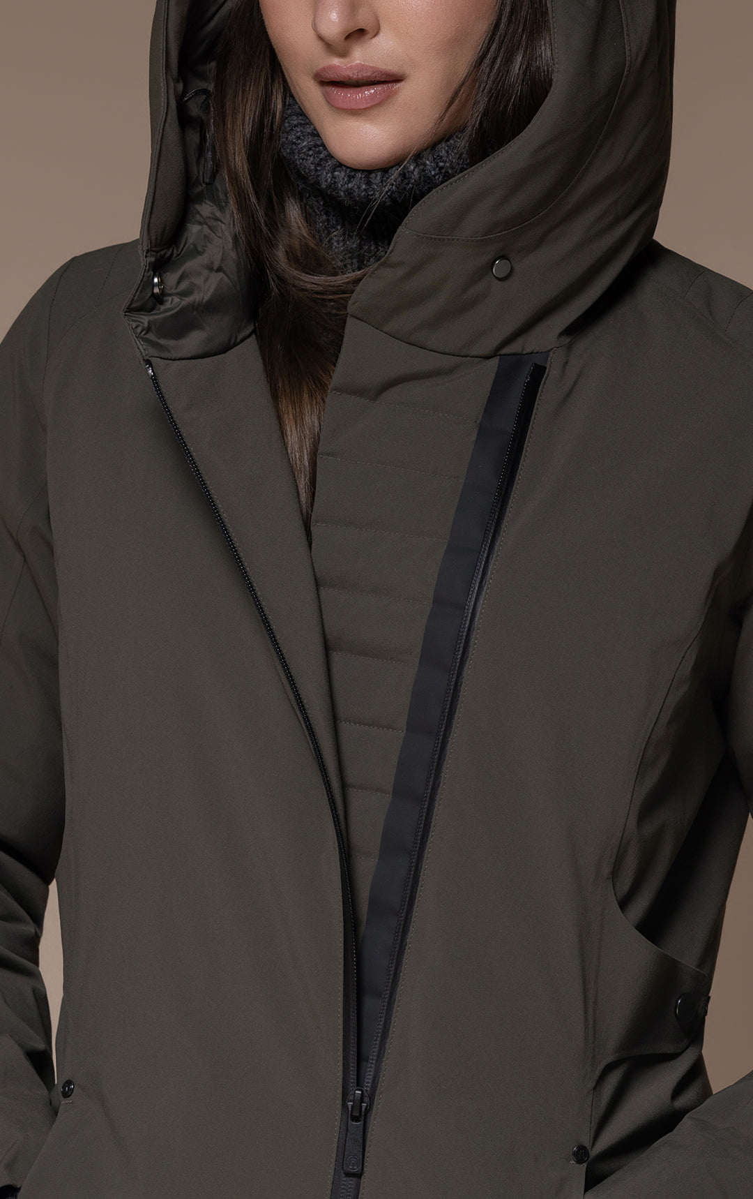 LAMINATED DOWN COAT