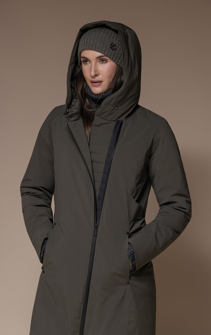 HOODED DOWN PARKA