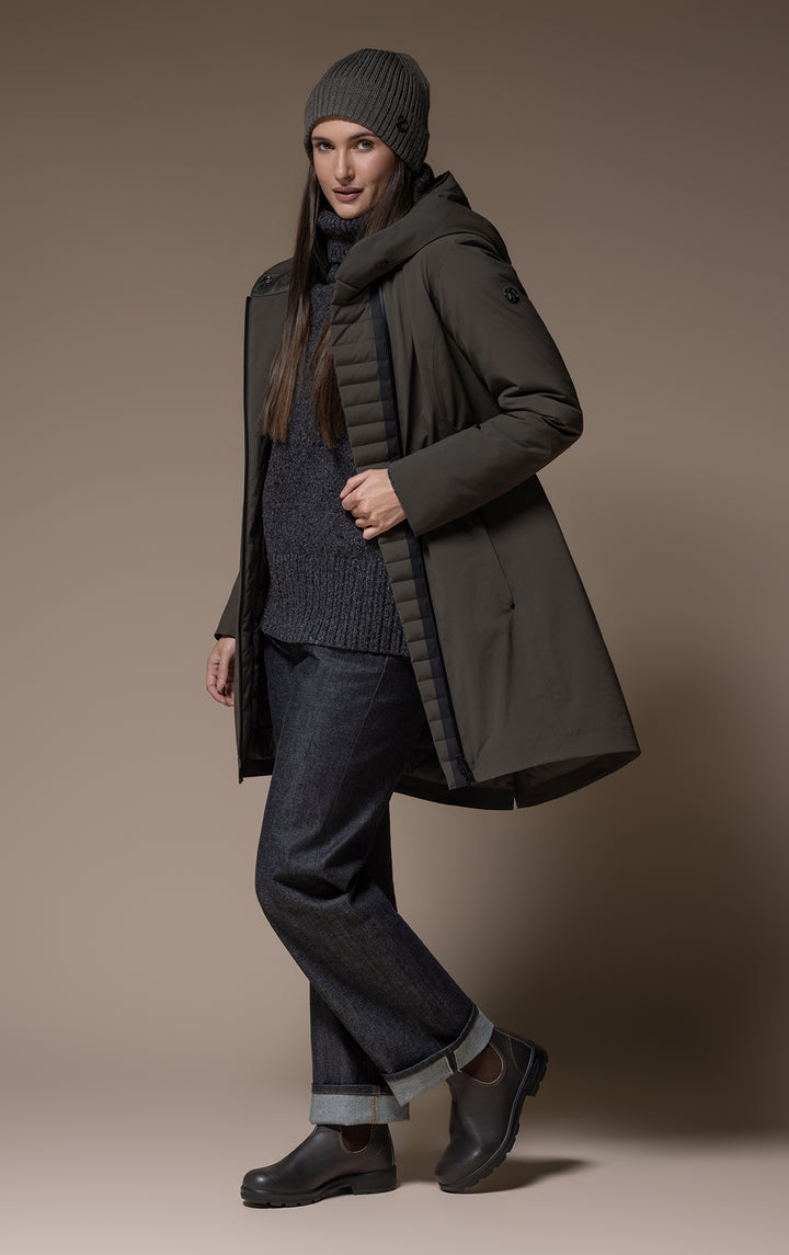 HOODED DOWN PARKA