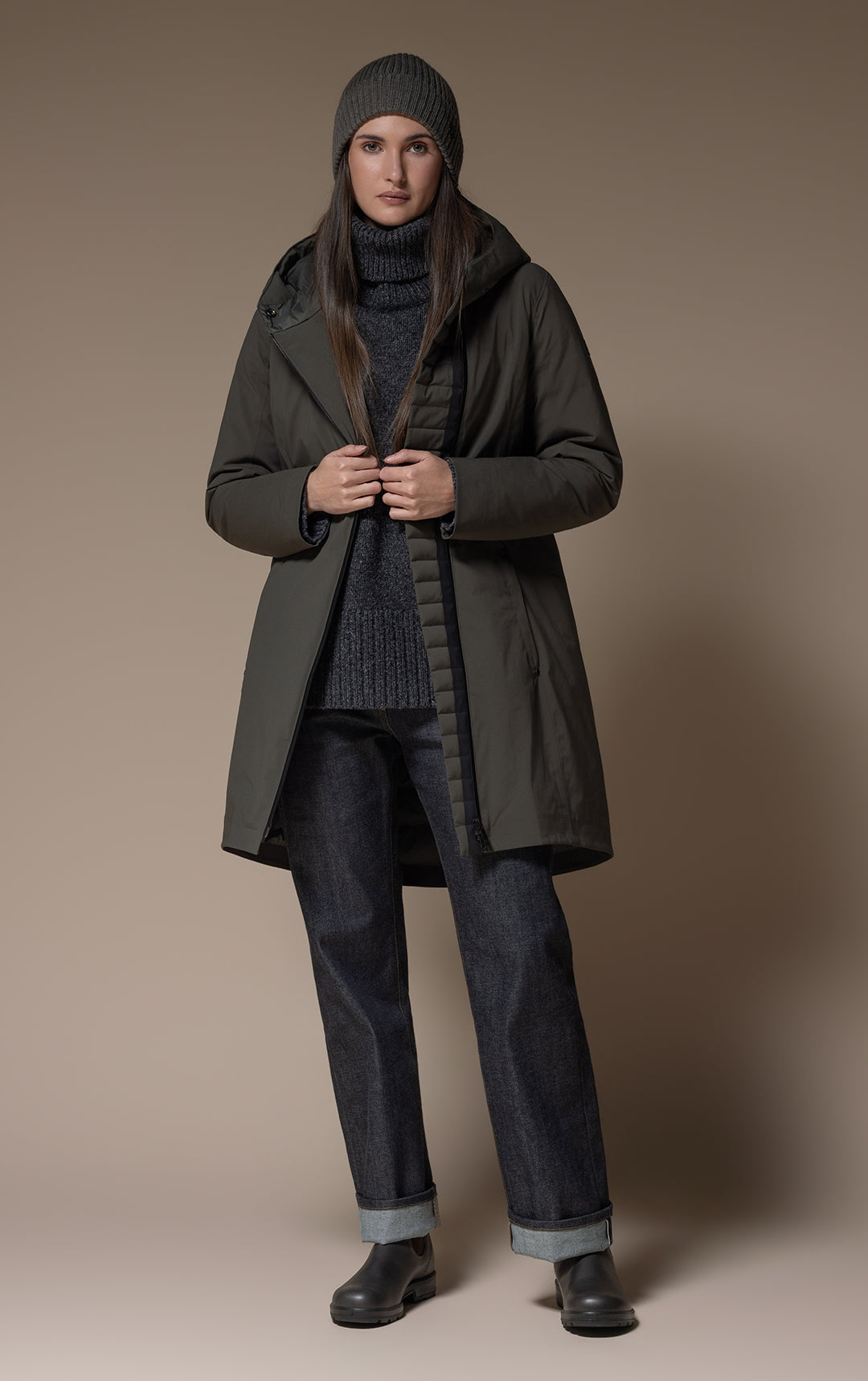 HOODED DOWN PARKA
