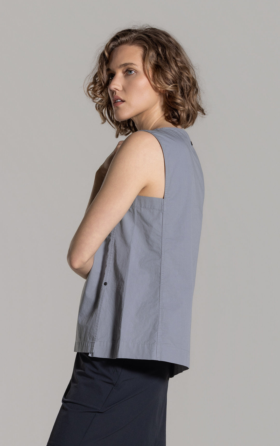 ORGANIC COTTON SLEEVELESS TOP
