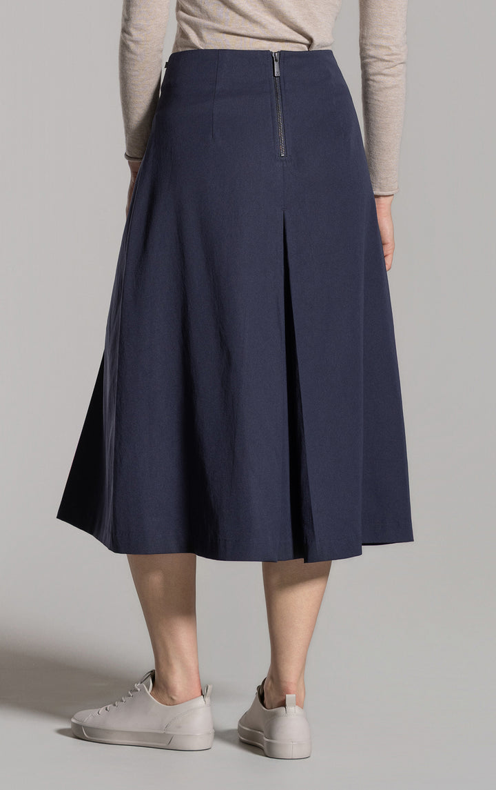 PERFORMANCE TWILL BOX PLEAT SKIRT