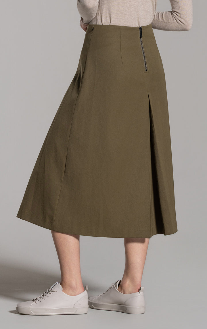 PERFORMANCE TWILL BOX PLEAT SKIRT