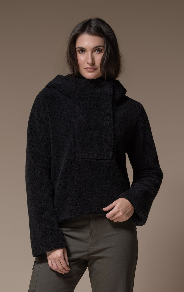 HOODED FLEECE PULLOVER