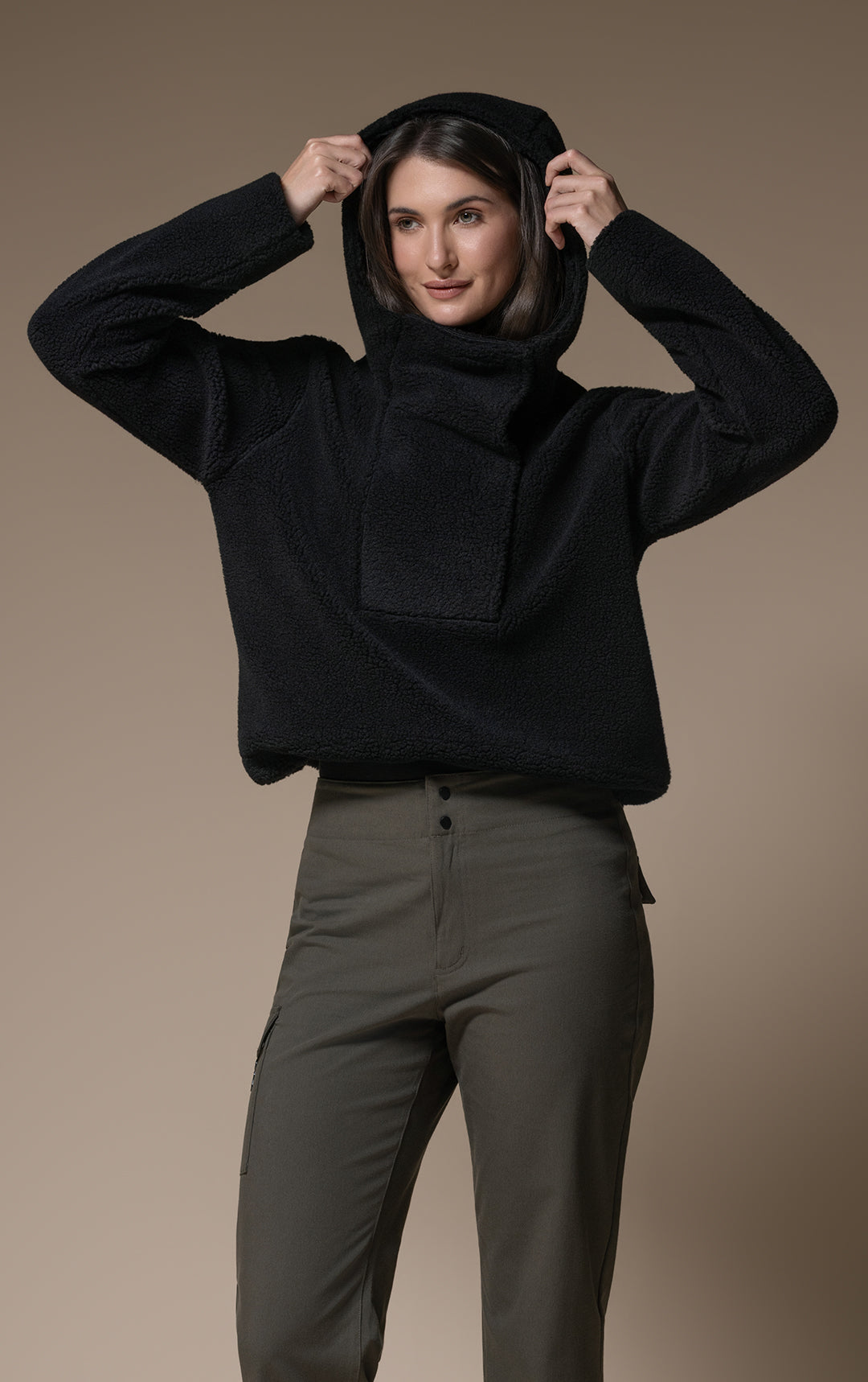 HOODED FLEECE PULLOVER