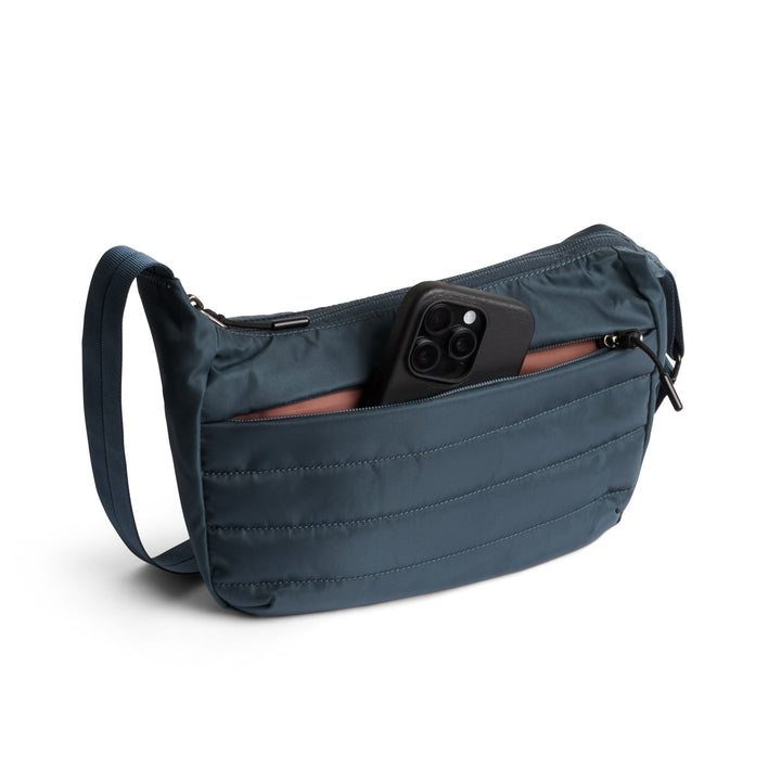 BELLROY - LANEWAY CRESCENT BAG 2.5L