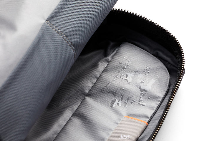 BELLROY - TOILETRY KIT